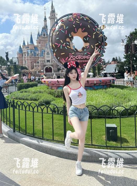 17吃瓜网：免费瓜子配八卦，快来一起嗑～别忘了带上小板凳！