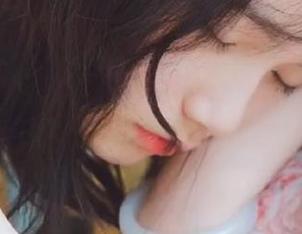 被圈子里的踩雷好奇？登录17吃瓜网，八卦风波尽在掌握！