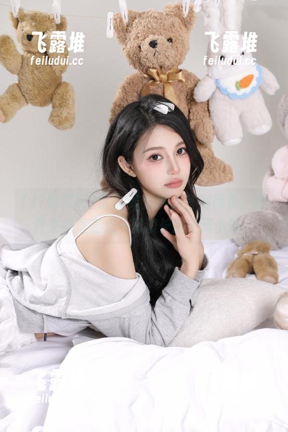 17吃瓜网 这17吃瓜网的官网网页,摊开来能演变成一部漫长的长篇小说。