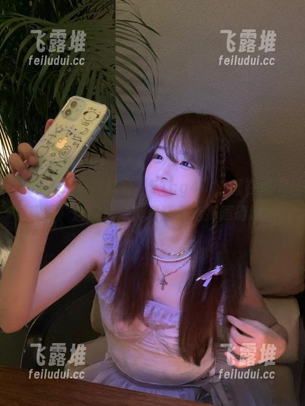 每次打开“51cg4”，都在想“观看”这到底是真爱还是选择障碍呢？