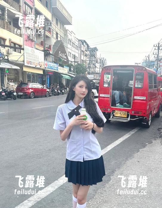 51在线吃瓜，网页不止是看，更是心跳加速的体验！