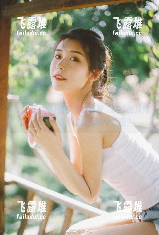 微信朋友圈和“629吃瓜网com”：你更想收藏哪个奇葩？