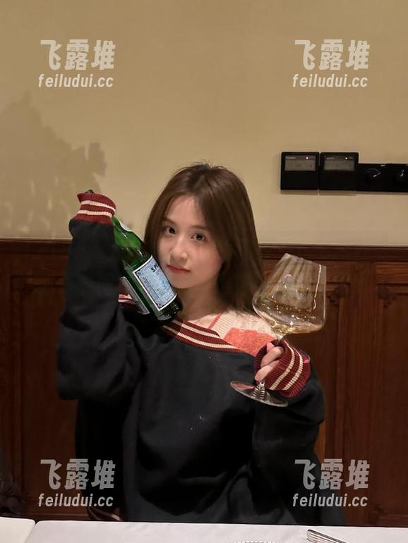 看这里！传送门直通718.sx，抓紧时间，戏精们又准备上演新一出！