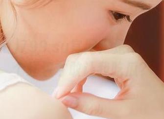 799.su官网：是不是该给我发个红包才敢让我吃瓜？