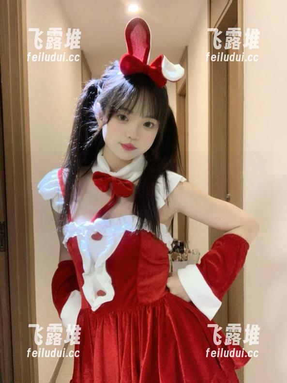 快来92吃瓜中心，视频资源在线超丰富，简直让我每次都手忙脚乱，嗨到爆！
