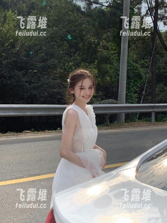 跟着“zztt333官网”，每一口瓜都像是生活的调味剂，永远不腻！