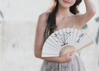 视频画面不是重点，zztt66.ccm的评论区才是我瞩目的风景线！