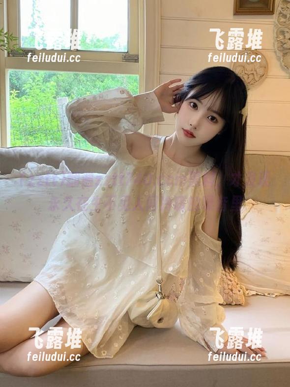 翻遍zztt740.ccm黑料，才发现永久在生不见人间冷暖的嗓音里