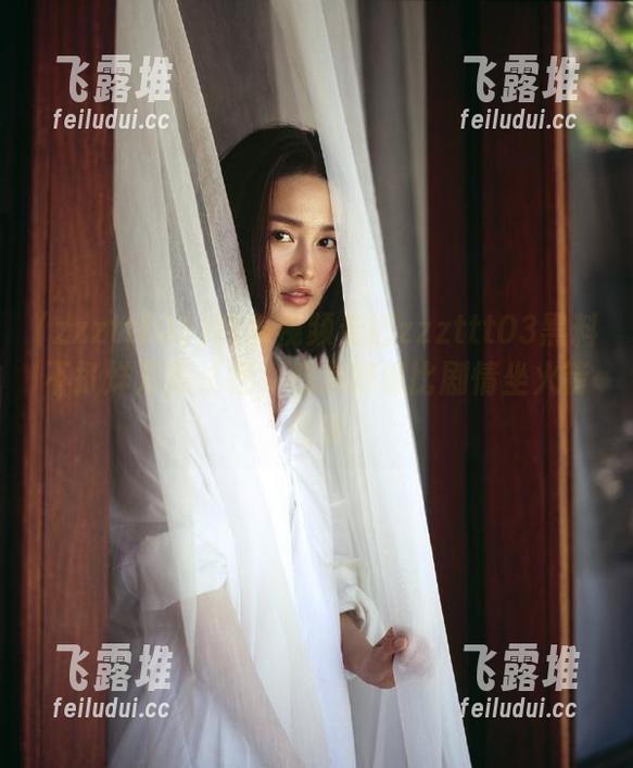 跟着视频走进zzzttt03黑料不打烊万篇长征，槽点好像比剧情坐火箭还快