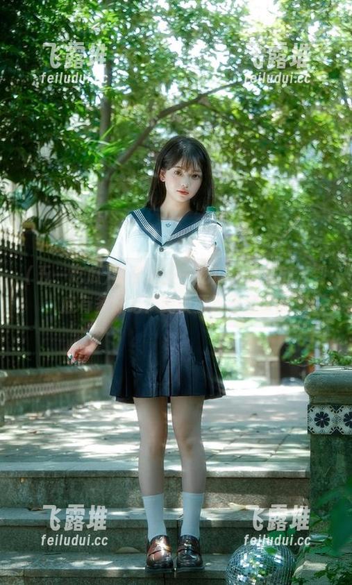登录进五一吃瓜，娜娜的瓜到底有多好吃？我快要忍不住了！