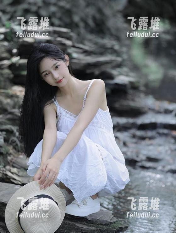 打开五一吃瓜网网址，瓜皮都是闻起来特香的八卦！