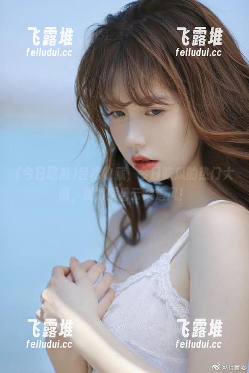 轻松收藏，今日吃瓜的热门大瓜，犹如乘着云朵追风！