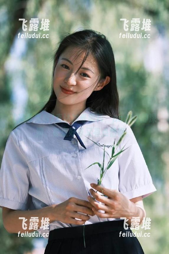 直达冲哥黑料，page2的深渊，有点好奇又有点怕呢。