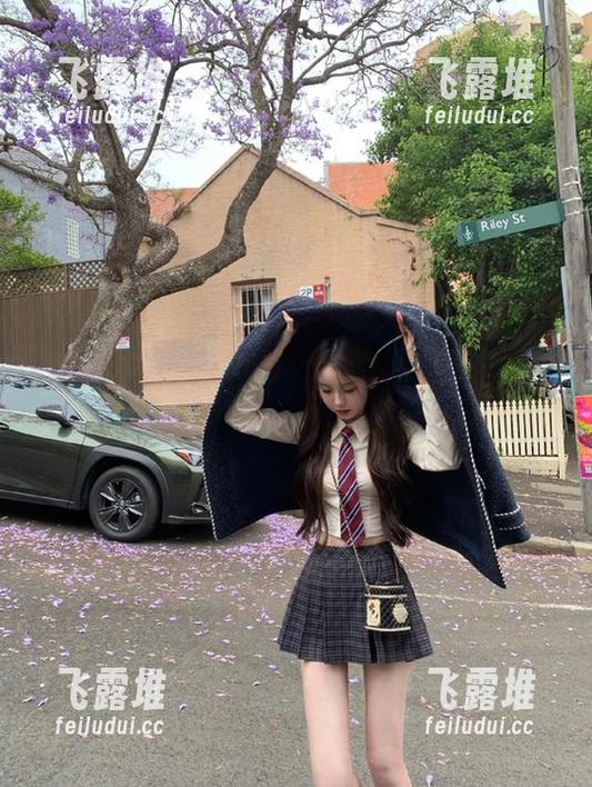今晚的今日头条，吃瓜91网址喧闹全场，小心不要吃到碗里的瓜！