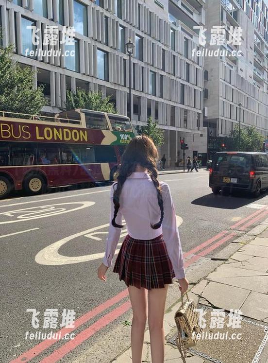 链接好像有点儿不同，以后关注“吃瓜黑料”网站心法的我又要赢了！