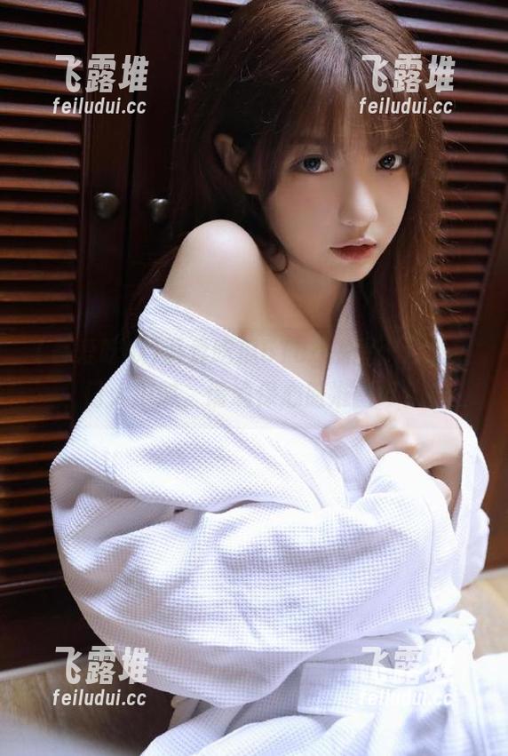 吾爱吃瓜51cg提醒：观看热门大瓜时，请确保心脏准备好！