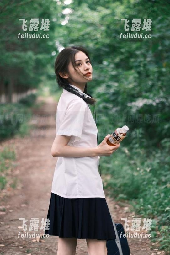 当“黑料四区”遇上网曝吃瓜，传送门仿佛在召唤我的好奇心！
