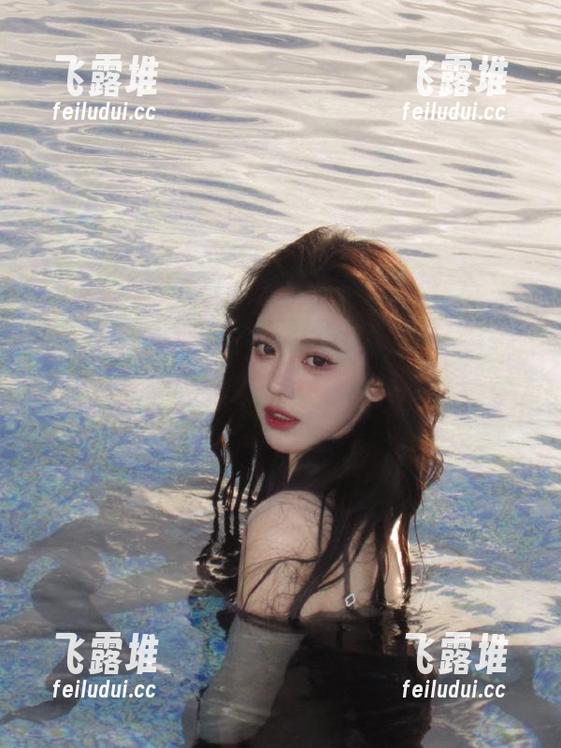 热点事件分享，黑料不打烊，看起来大家都好想听八卦呢。
