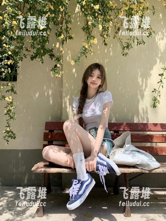 直达黑料不打烊，刚刚浮出水面的小道消息，你敢点开？