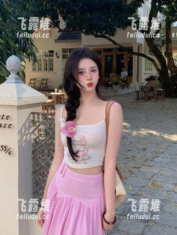 黑料吃瓜网更新，瞬间变成八卦集散地，心里默默为大家捏把汗～
