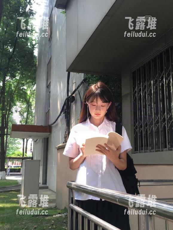 不下载黑料在线吃瓜还指望了解最新纷争？试试在家自我安慰吧？