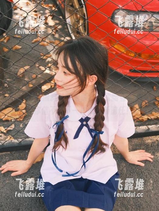 黑料社苹果版，在线翻看奇葩瓜，你信不信下一秒就刷新前任！