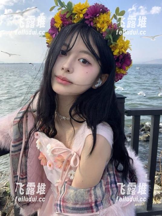 安卓快来，黑料社正能量让你轻松获取深夜八卦和一点点正能量呢