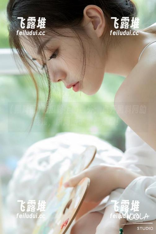 吃瓜路上的意外：点开黑料网的链接，瞬间脑子里都是瓜！
