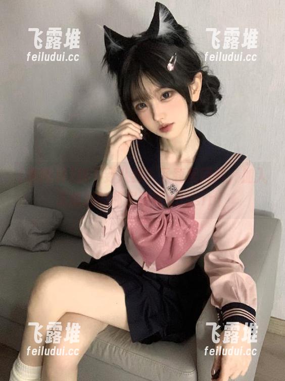 找不到八卦？下载黑网料，加入无底洞的邻居遛弯gossip！